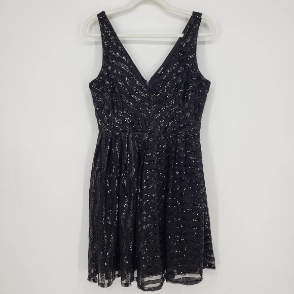 Soieblu Dresses & Skirts - Soieblu Fit & Flare Mini Dress M Sequin Striped Sleeveless Cocktail Party Black